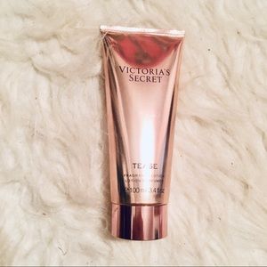 VS Tease Lotion